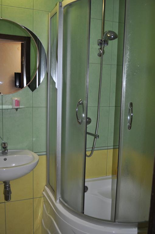 Apartment On Oleksandra Polia Avenue 110 Dnipro Dış mekan fotoğraf
